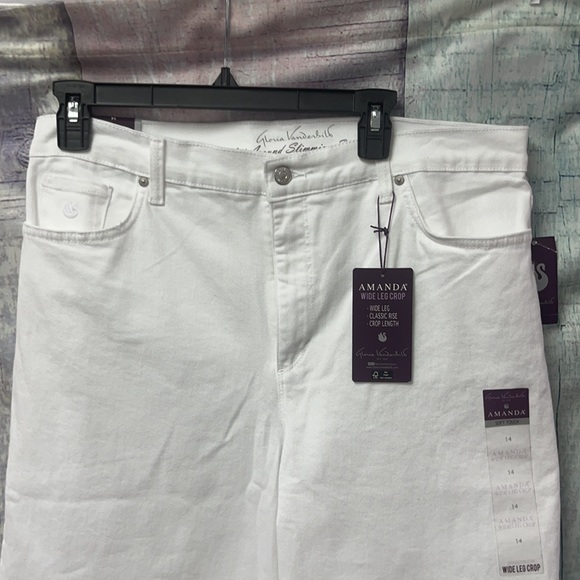 Brand new Woman’s Gloria Vanderbilt jeans. - Picture 2 of 16